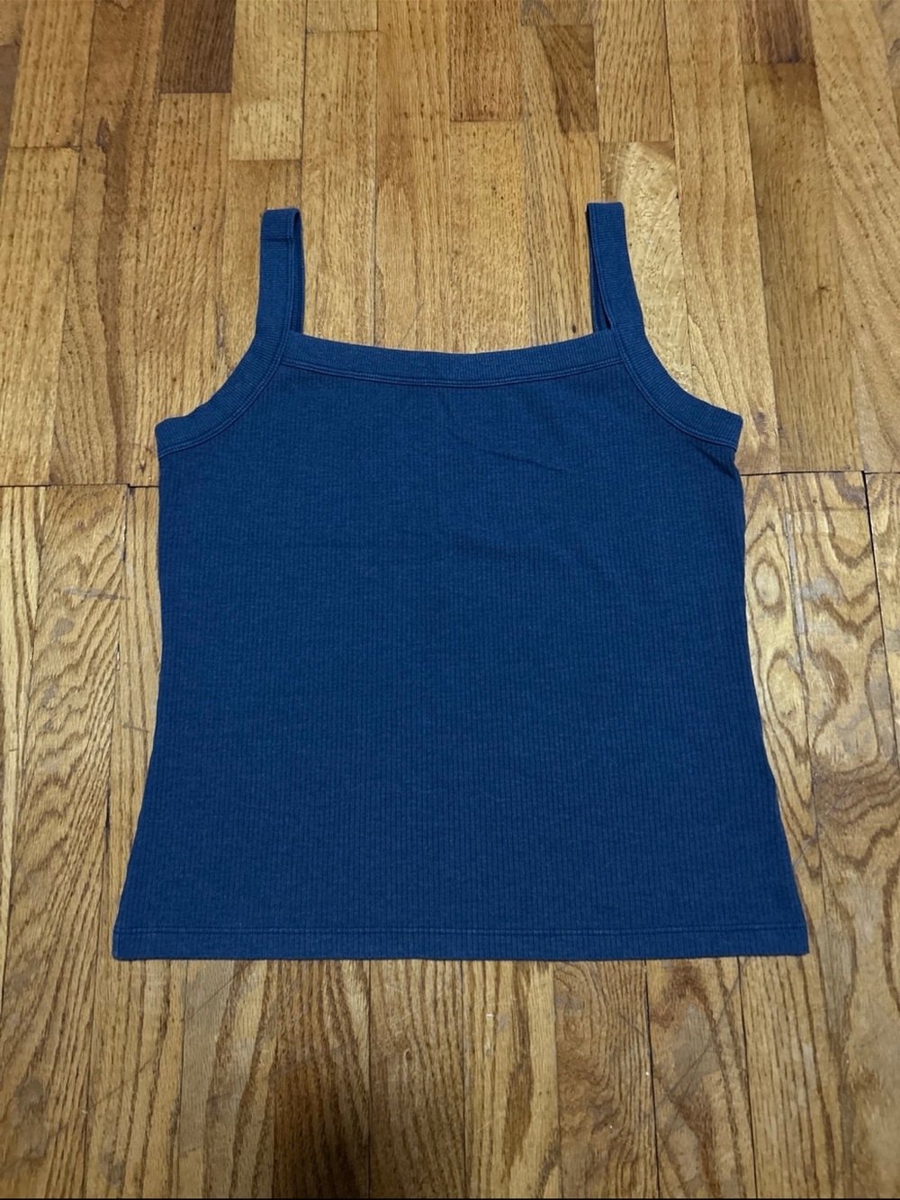 American Eagle Women's Dark Blue Ribbed Tank - Size Large